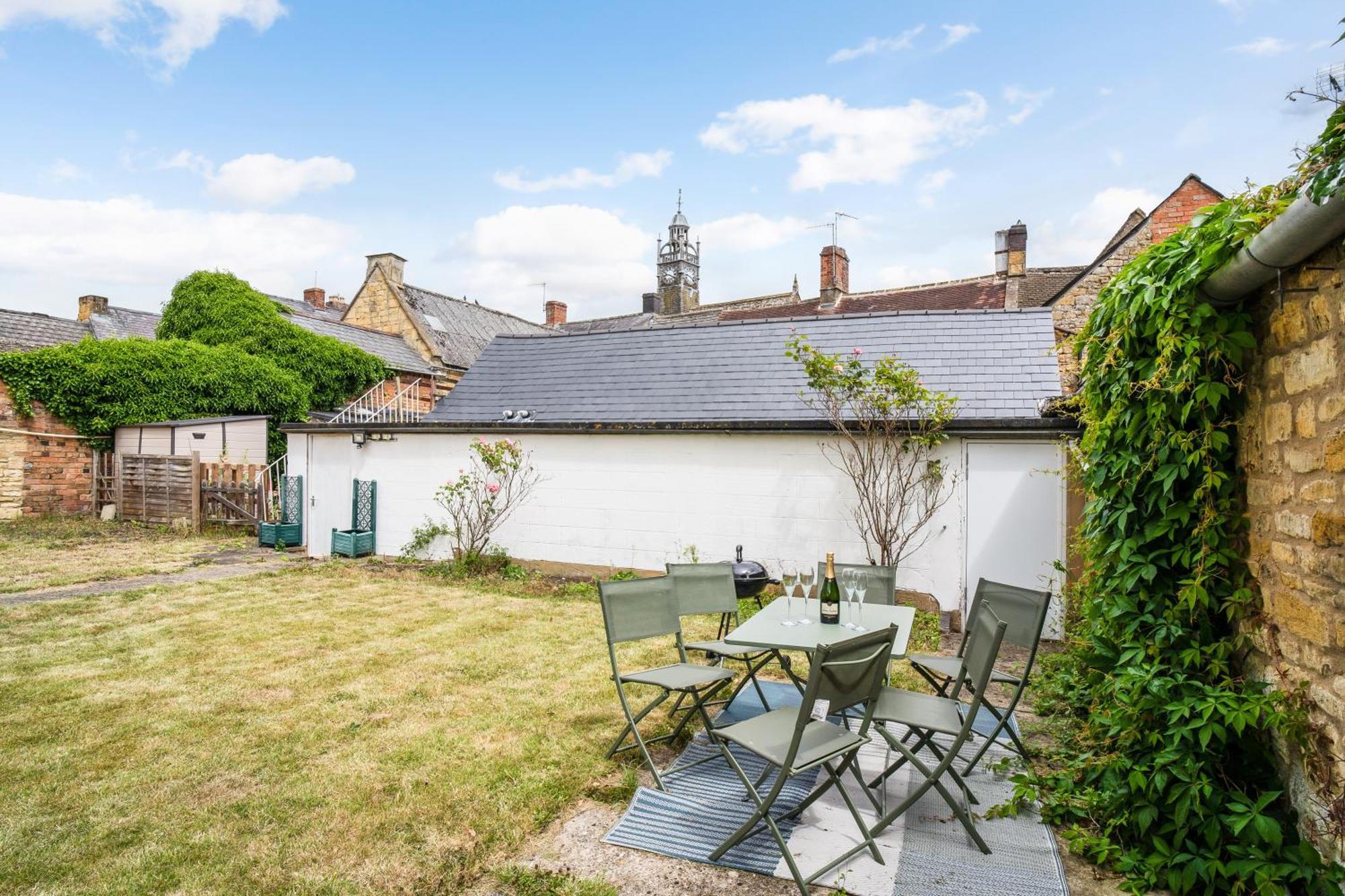 Redesdale View, High Street With Private Garden Apartment Moreton-in-Marsh ภายนอก รูปภาพ